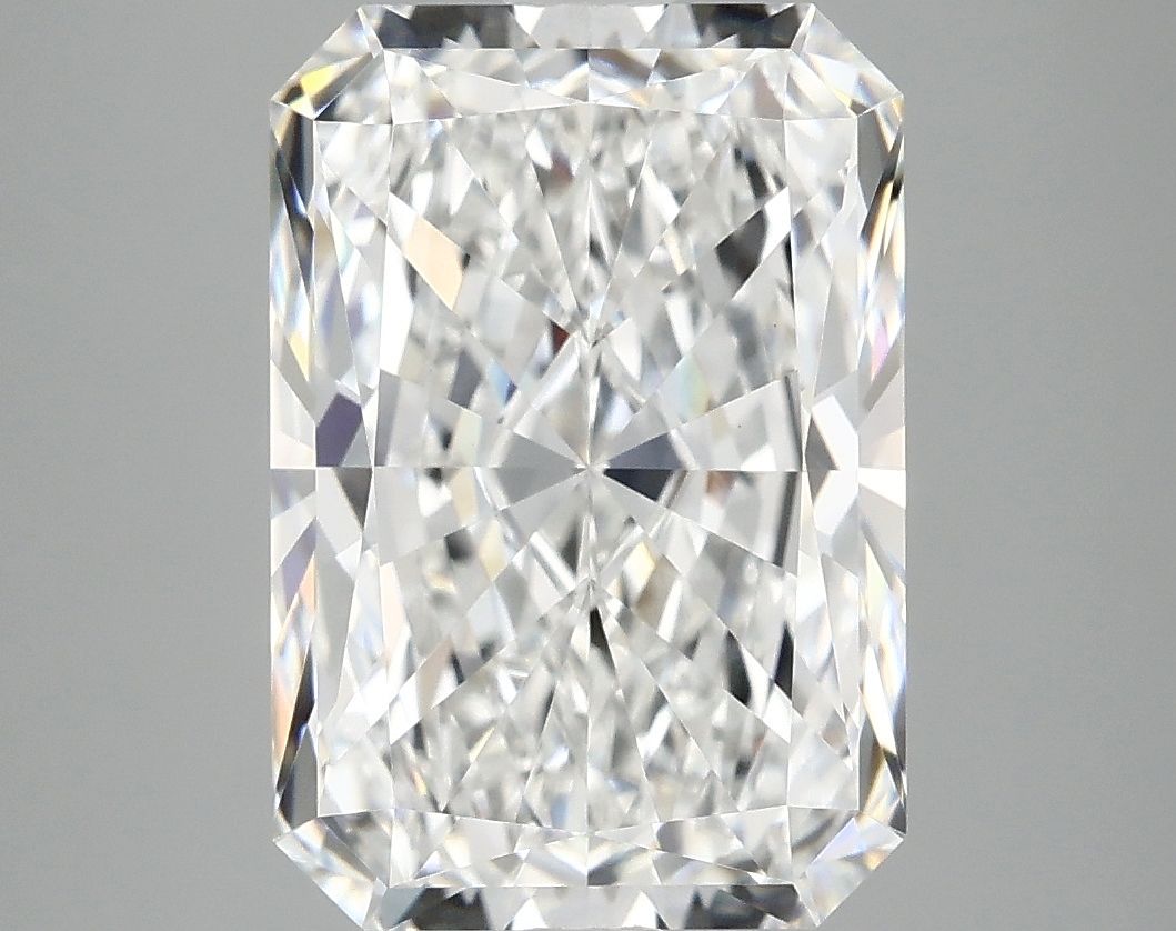 4.86 ct. radiant Lab Grown Diamond front image