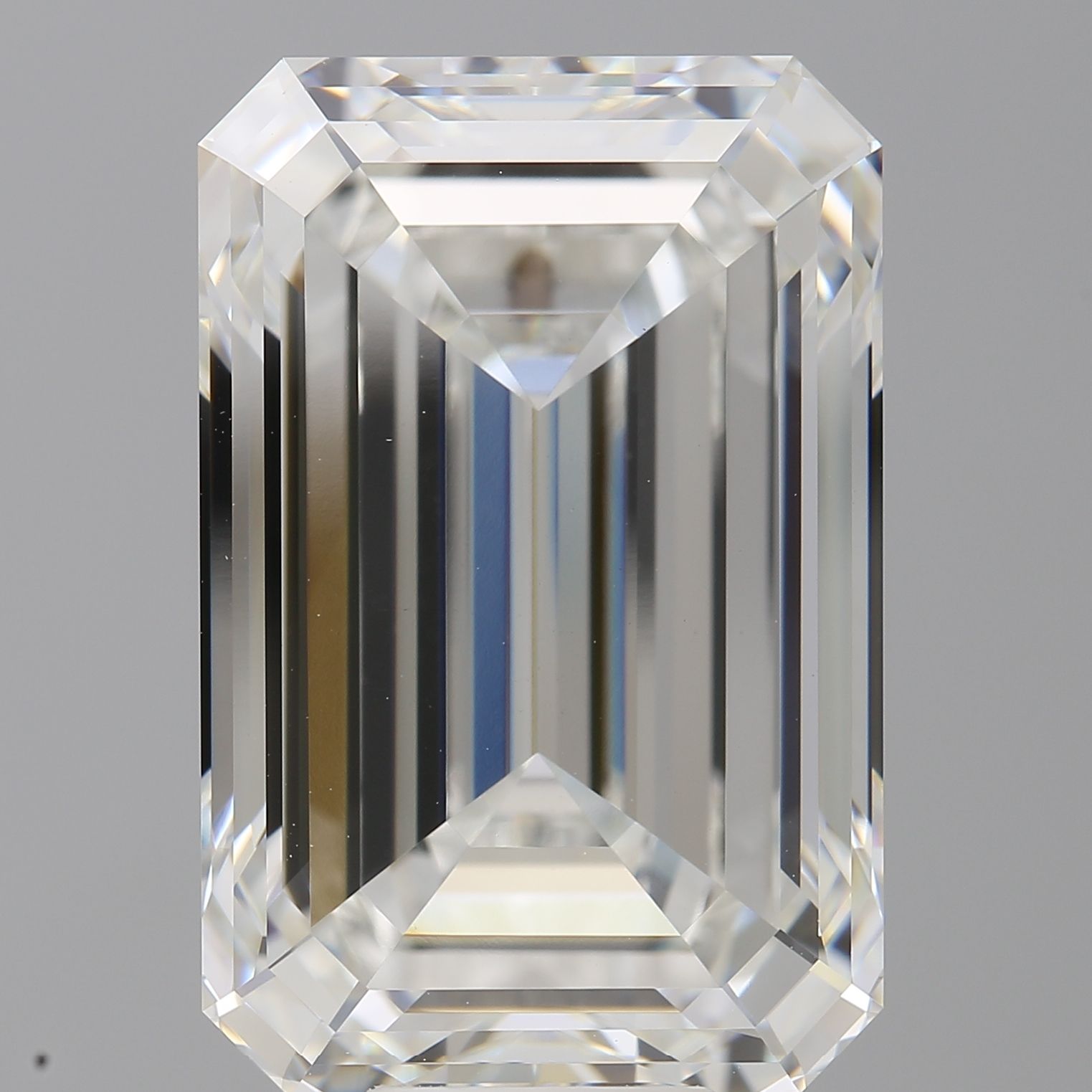 13.53 ct. emerald Lab Grown Diamond front image
