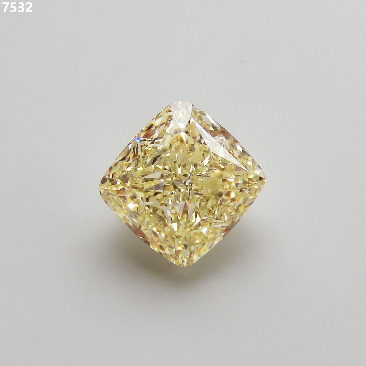 4.02ct Cushion diamond