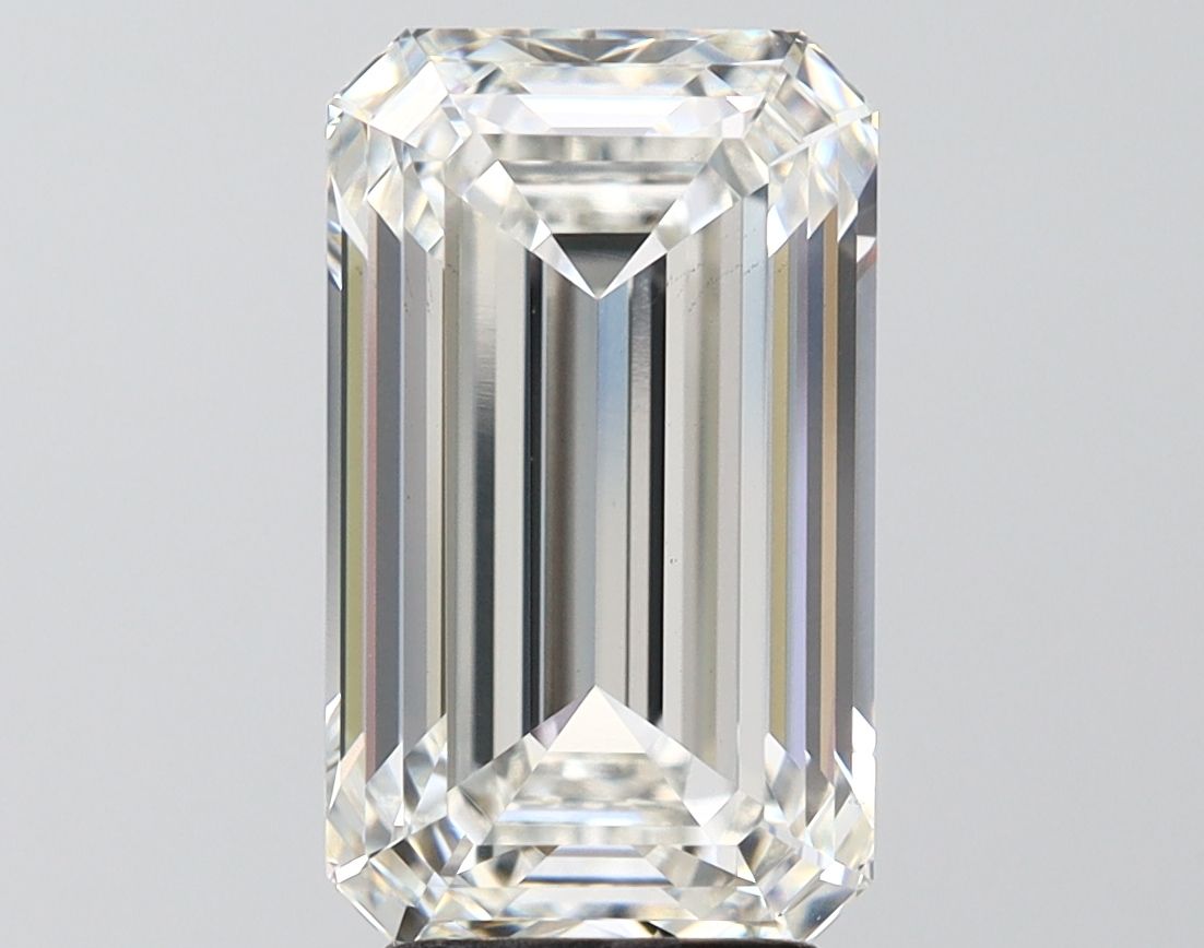 4.80 ct. emerald Lab Grown Diamond front image