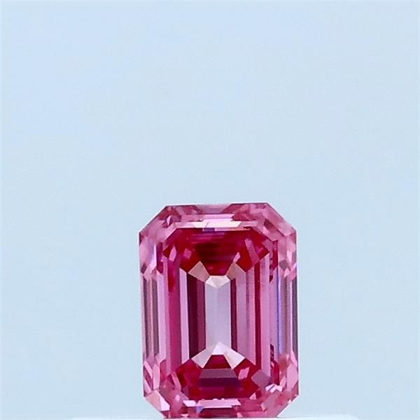 0.3 ct lab-grown Emerald Diamond