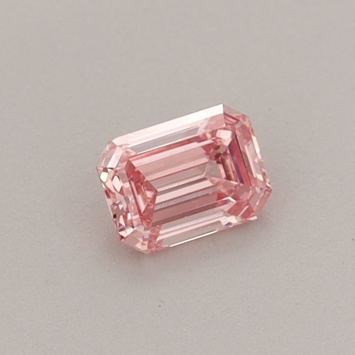 0.26 ct lab-grown Emerald Diamond