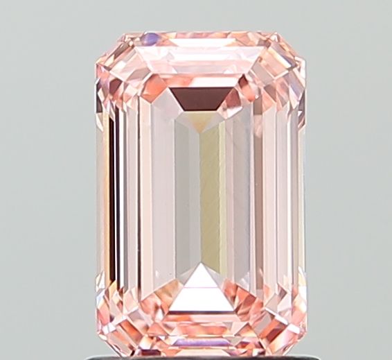 1.55 ct Emerald diamond