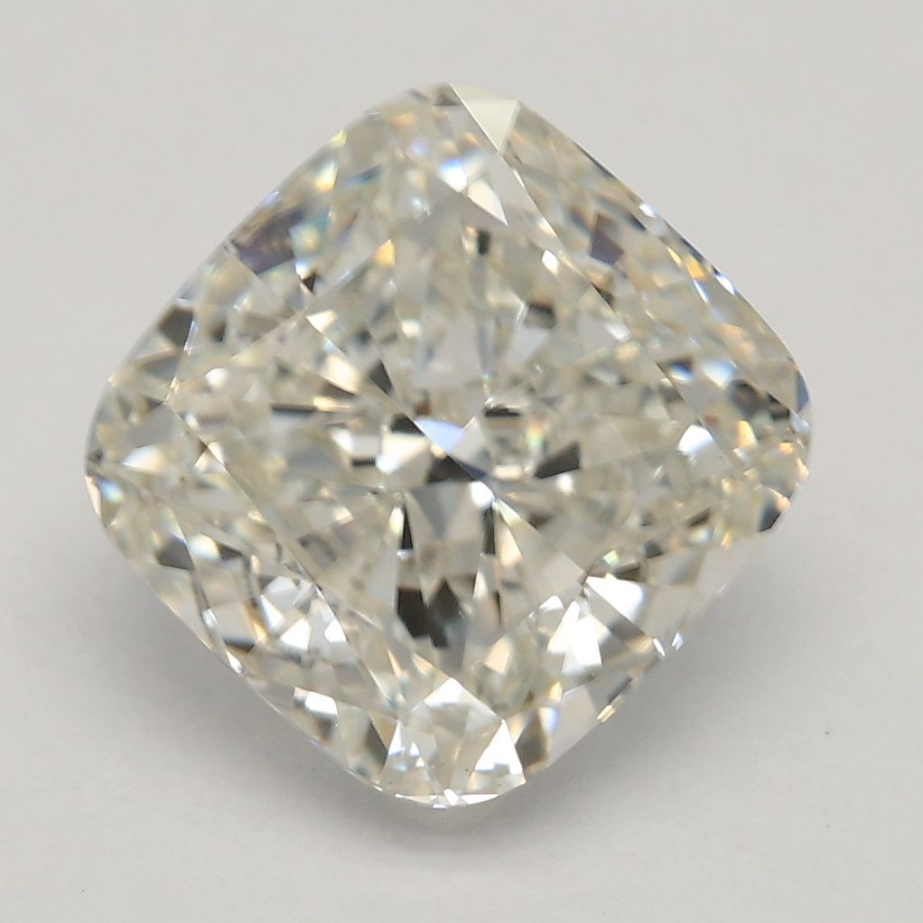 3.01 ct Cushion Brilliant diamond
