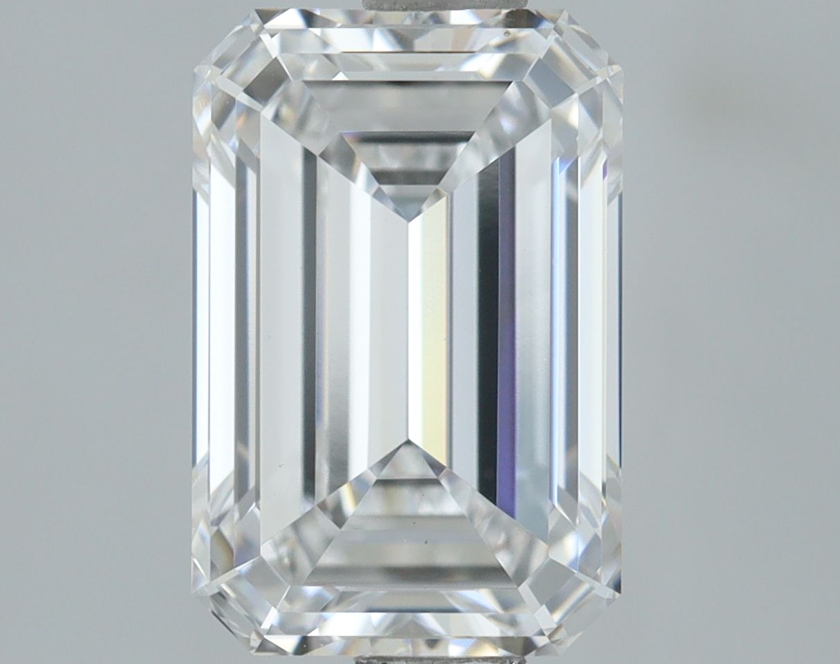 1.52 ct. emerald Lab Grown Diamond front image