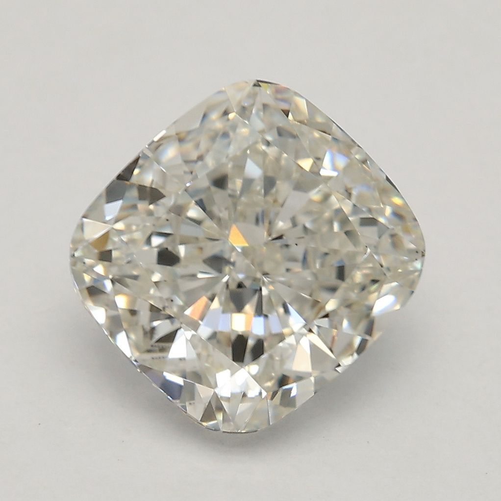 2.27 ct Cushion Brilliant diamond