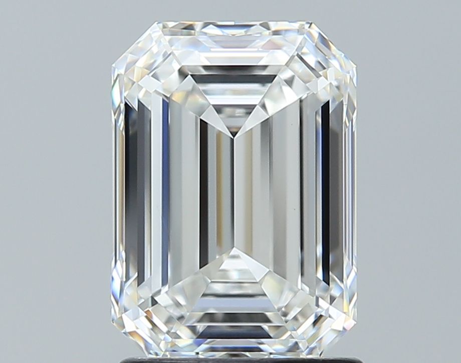 2.01 ct Emerald diamond