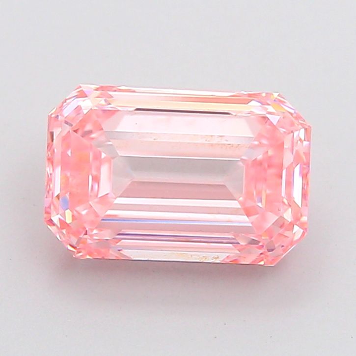 3.02 ct Emerald diamond