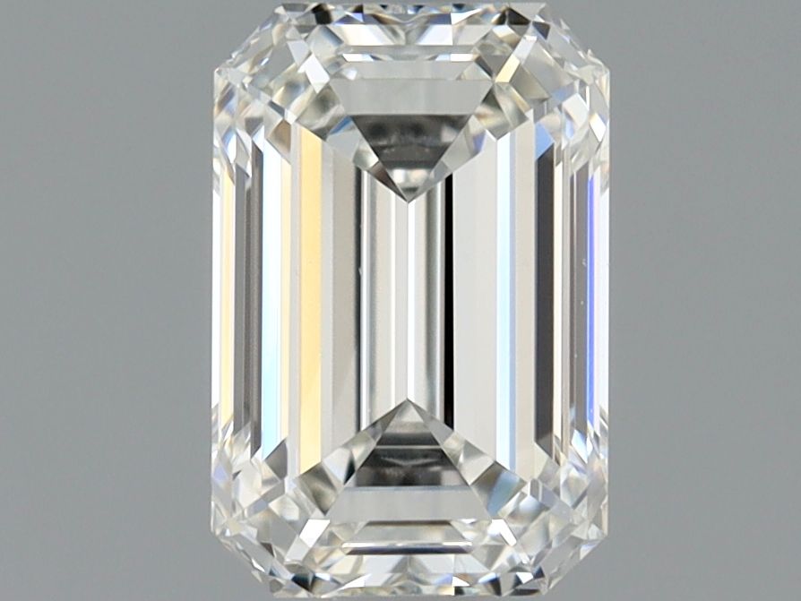 0.80 ct Emerald diamond