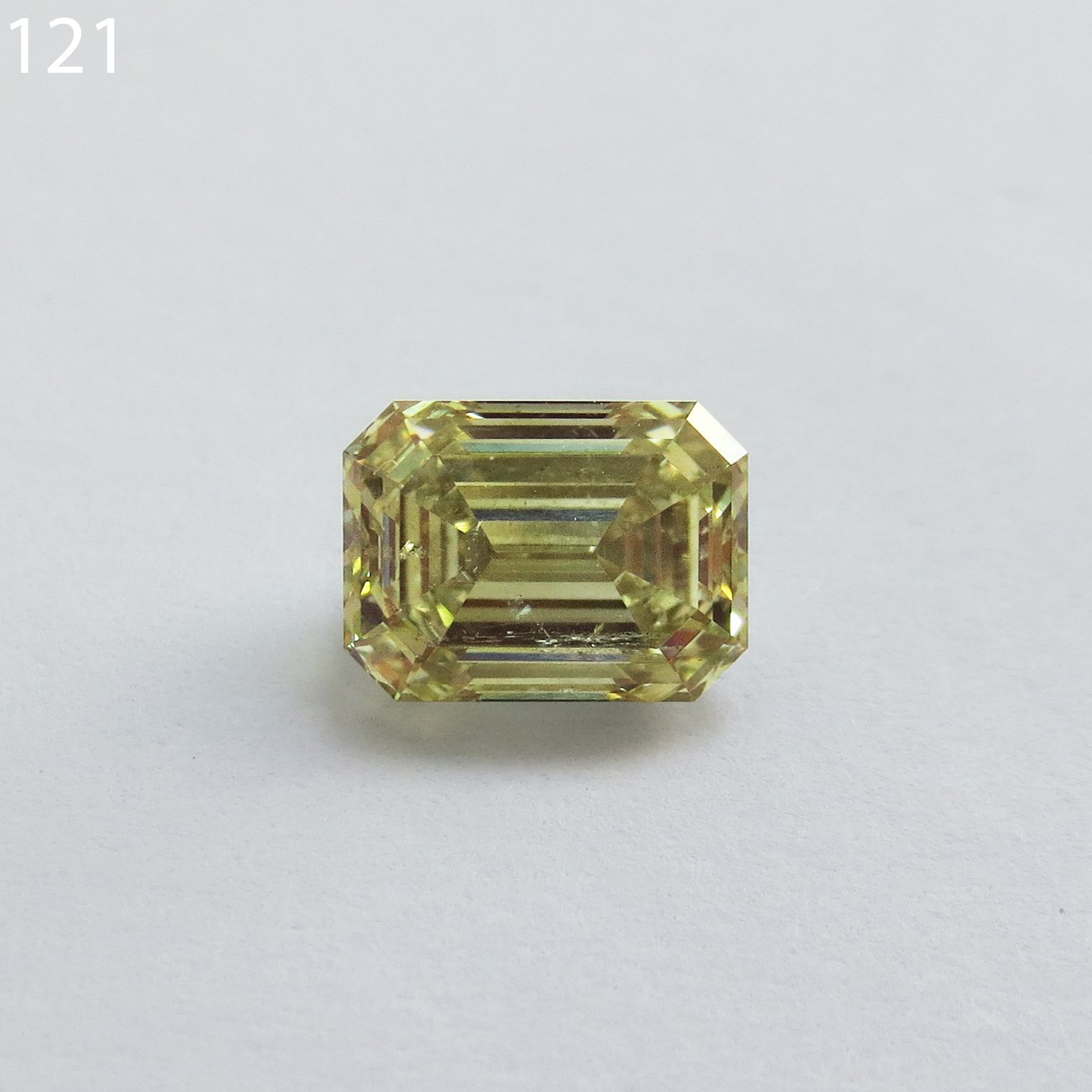 Diament 2.09 ct Fancy Brown Greenish Yellow/I1