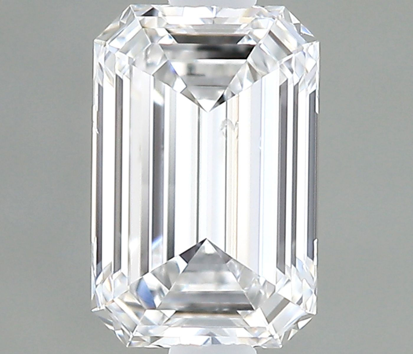 0.29 ct Emerald Diamond