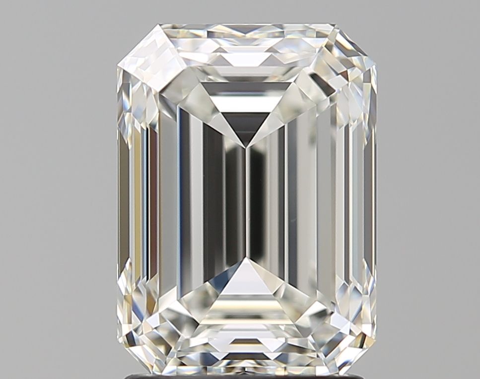 2.50 ct Emerald diamond