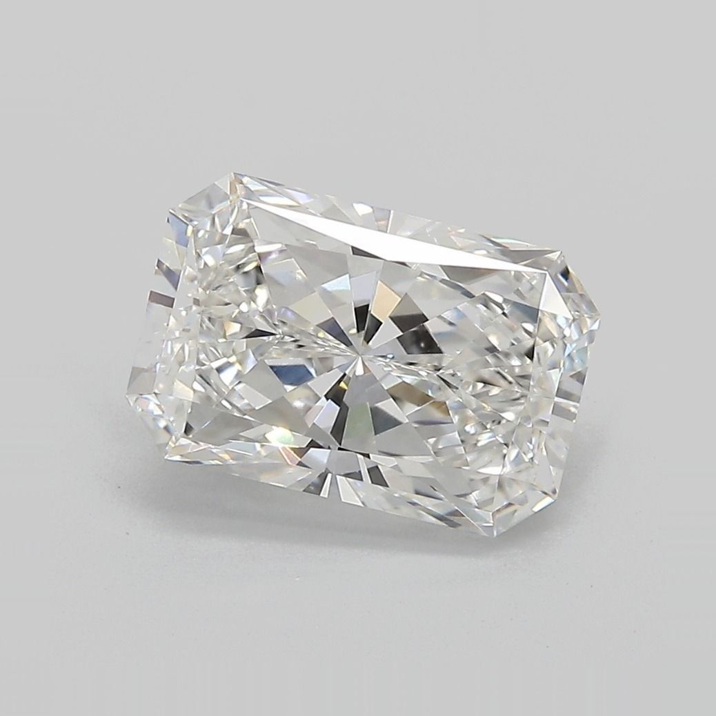 3.03 ct Radiant diamond
