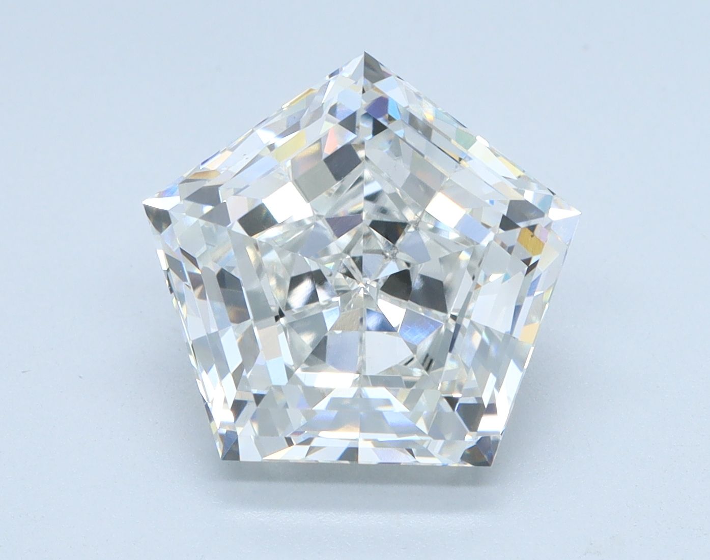 3.9 ct lab-grown Pentagonal Diamond