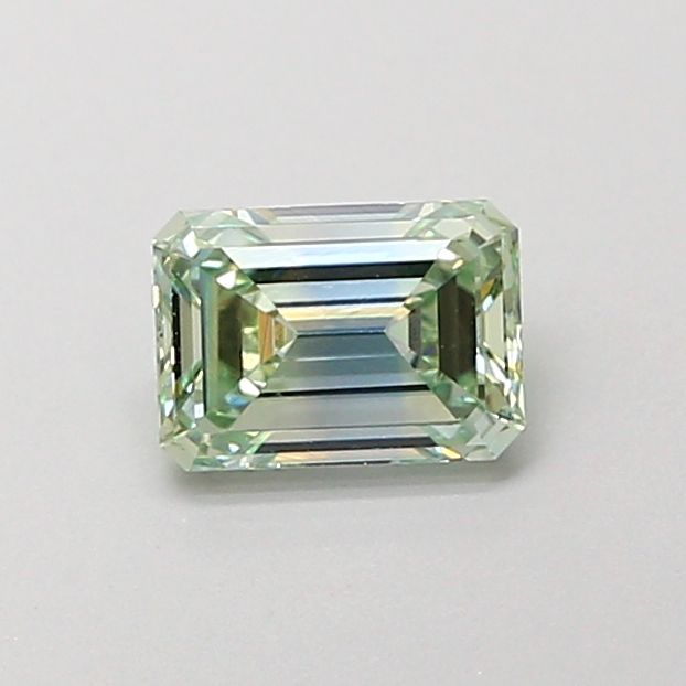 0.52 ct Emerald diamond