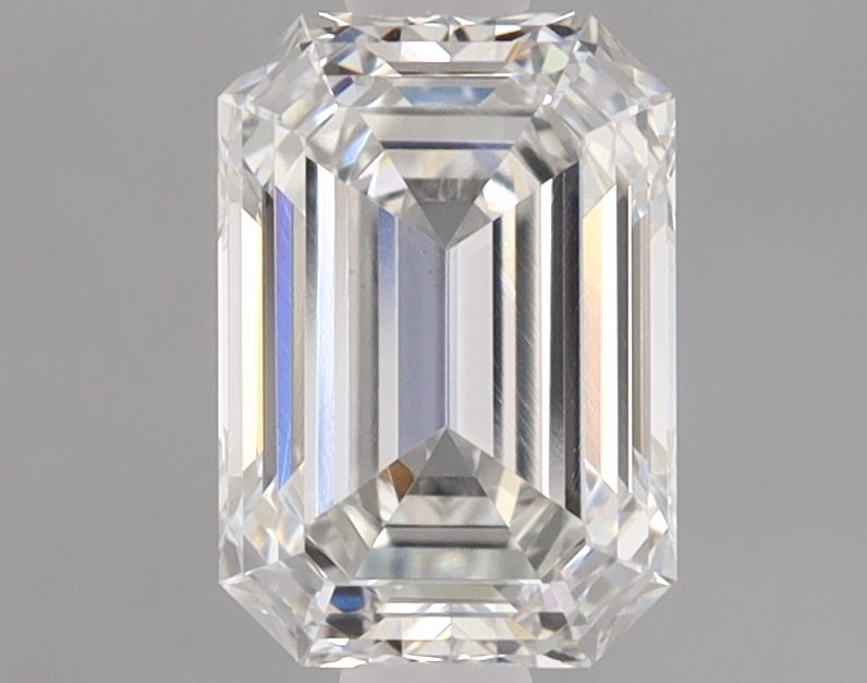 1.05 ct. emerald Lab Grown Diamond front image