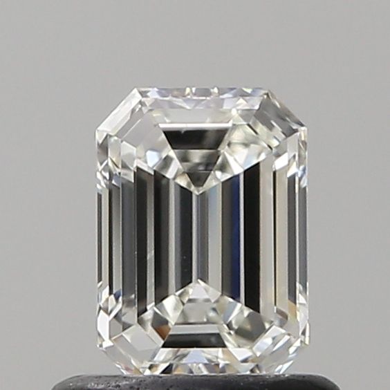 0.70 ct Emerald diamond