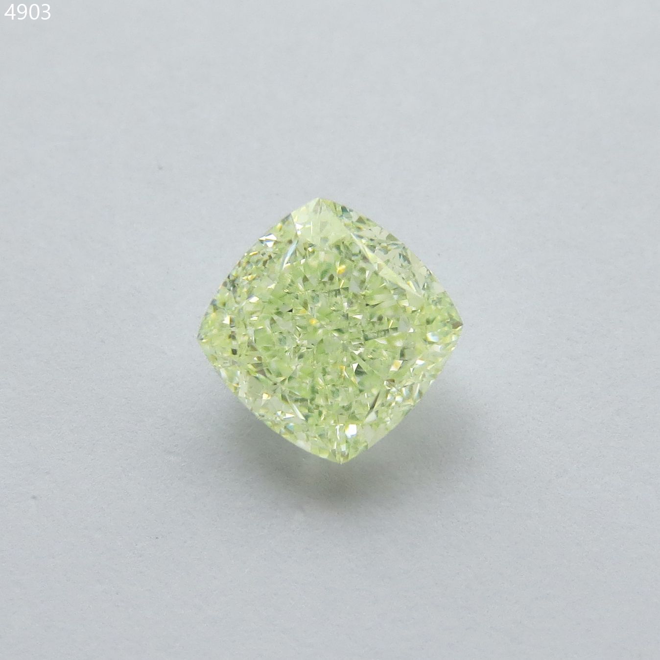 2.01 ct Cushion Brilliant diamond