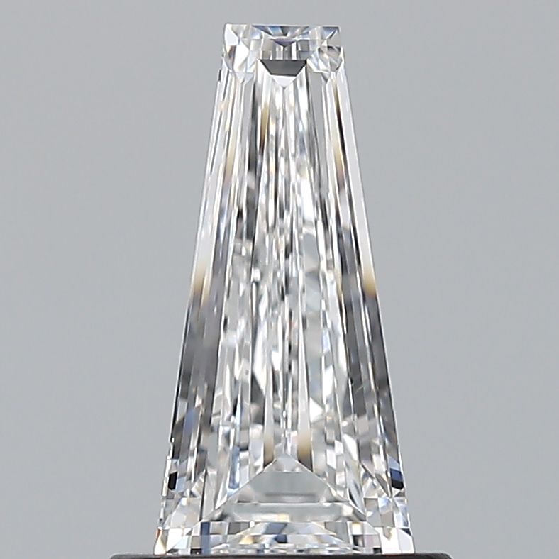 0.7 ct Tapered baguette Diamond