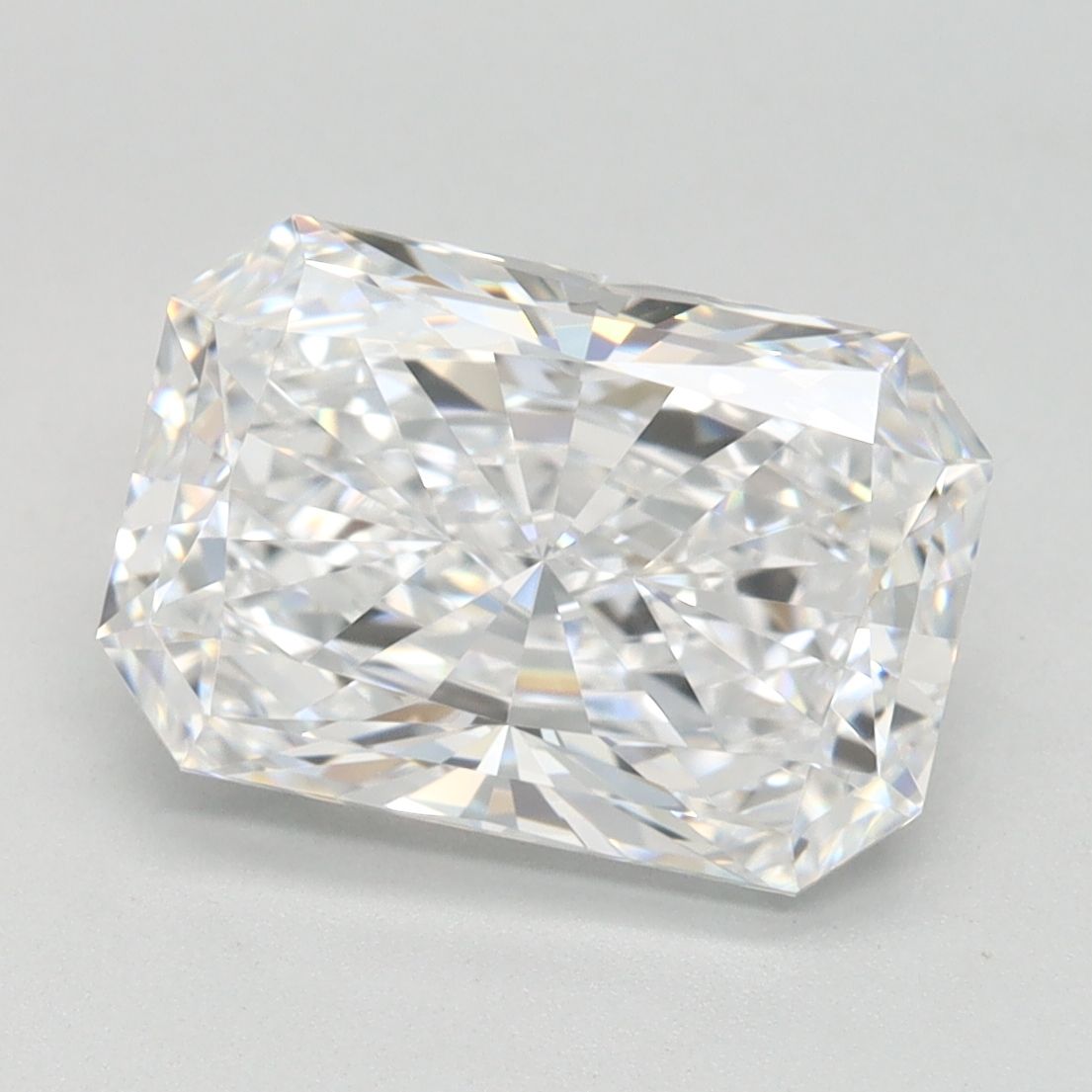2.59 ct. radiant Lab Grown Diamond front image