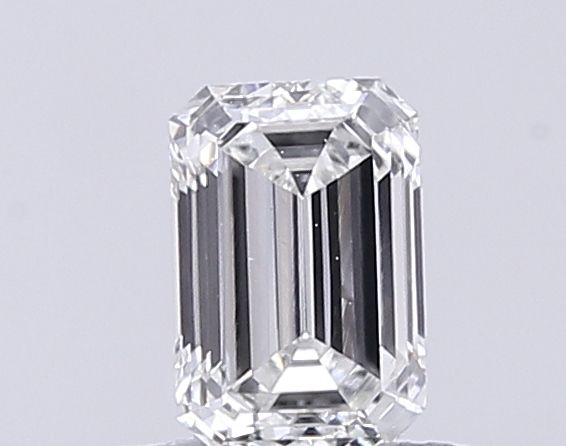 0.45 ct Emerald diamond