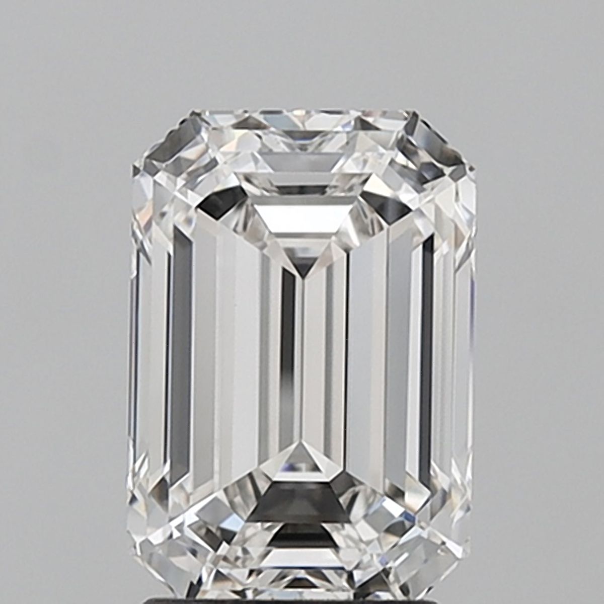 2.81 ct. emerald Lab Grown Diamond front image