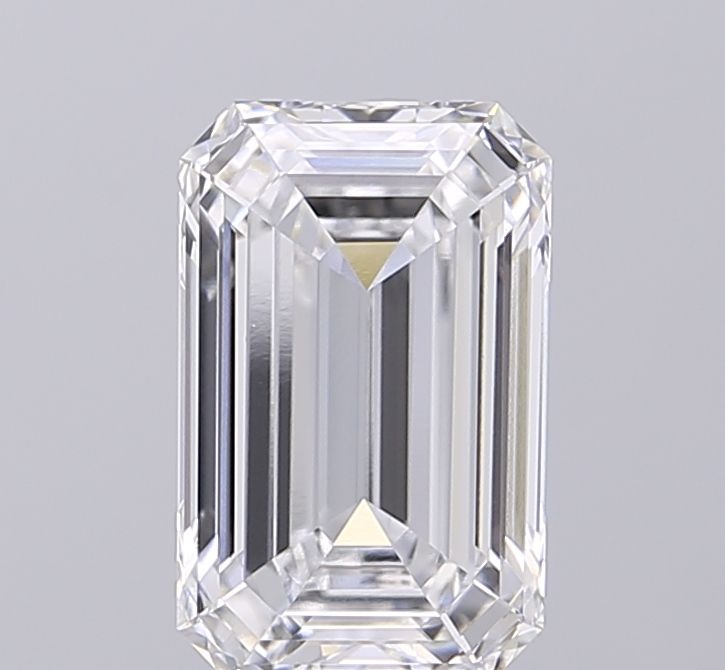 2.50 ct. emerald Lab Grown Diamond front image