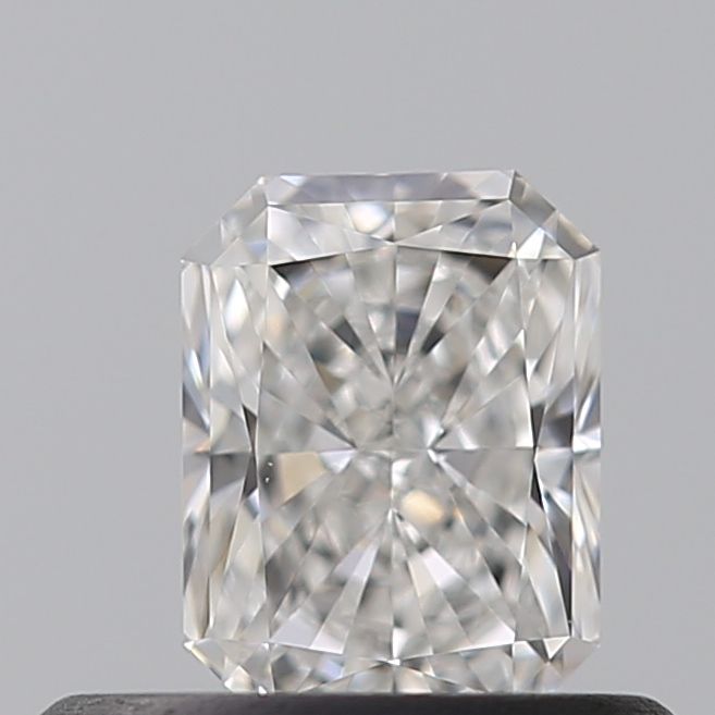 0.40 ct Radiant diamond
