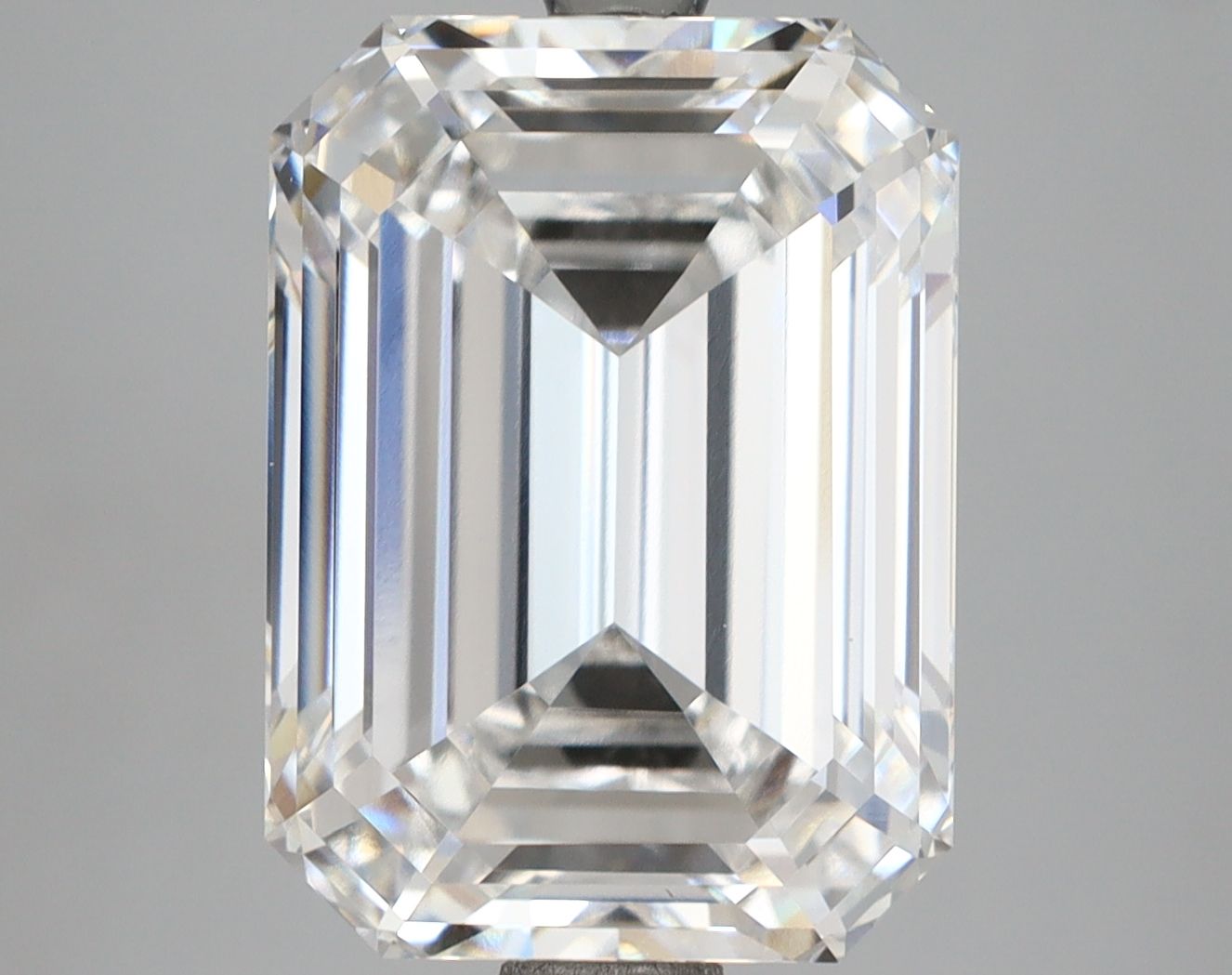 7.01 ct. emerald Lab Grown Diamond front image