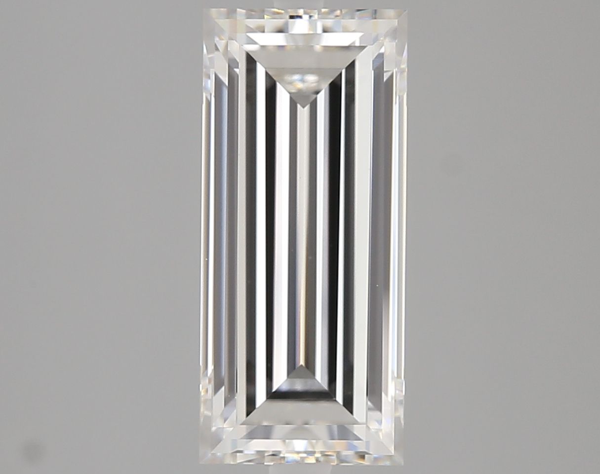 3.07 ct Baguette diamond