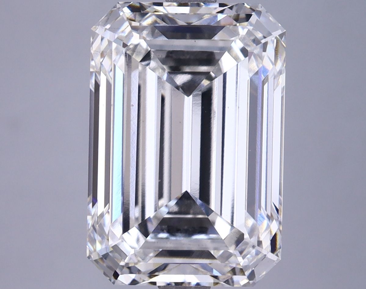 6.43 ct. emerald Lab Grown Diamond front image