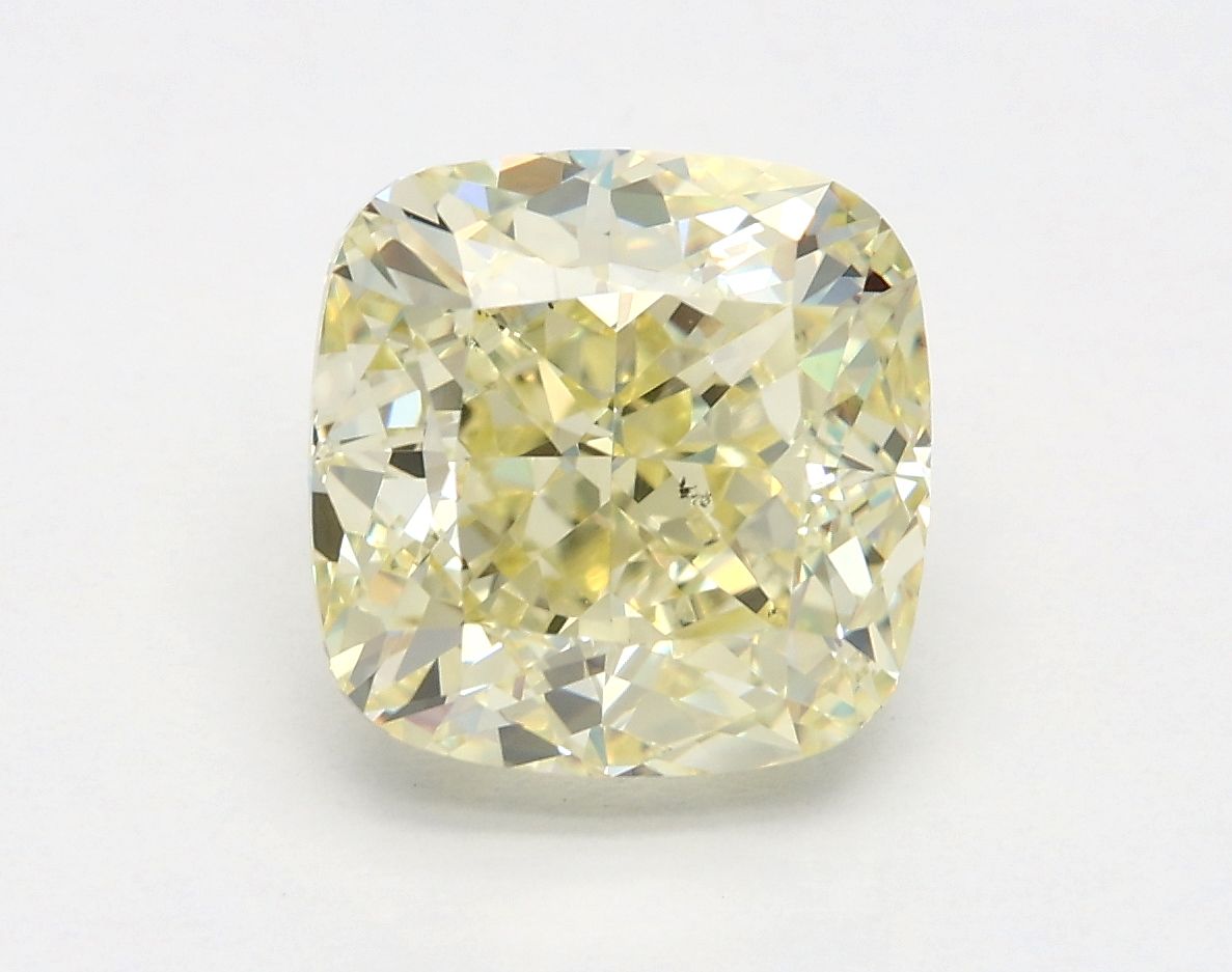 3.01 ct Cushion Brilliant diamond