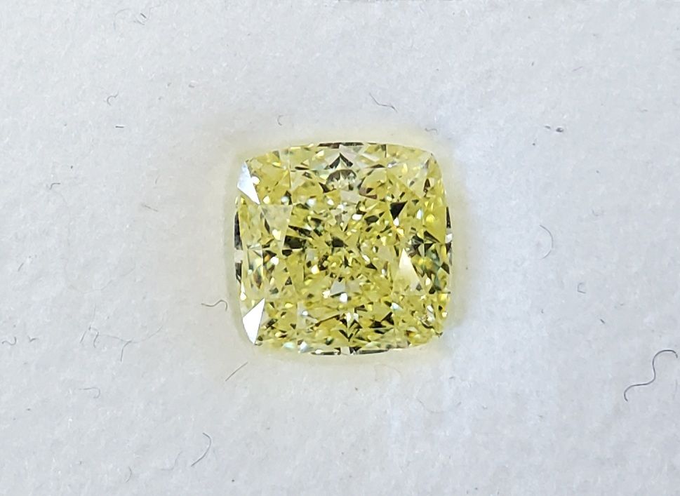 1.32ct Princess diamond