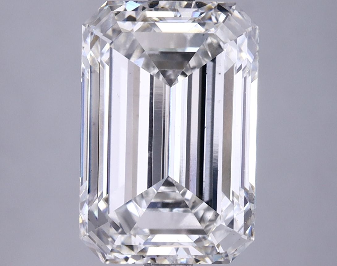 4.75 ct. emerald Lab Grown Diamond front image