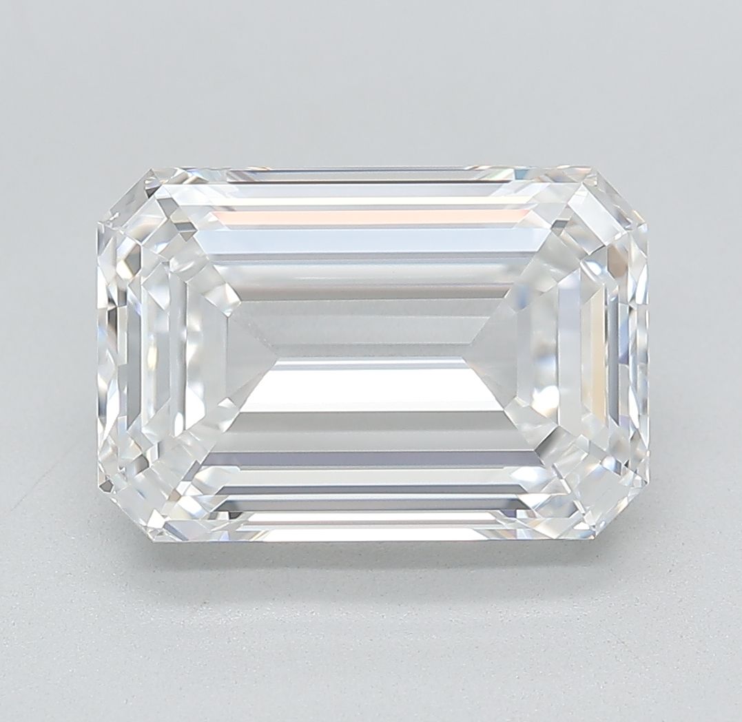 4.82 ct. emerald Lab Grown Diamond front image
