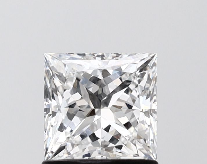 1.1 ct lab-grown Princess Diamond