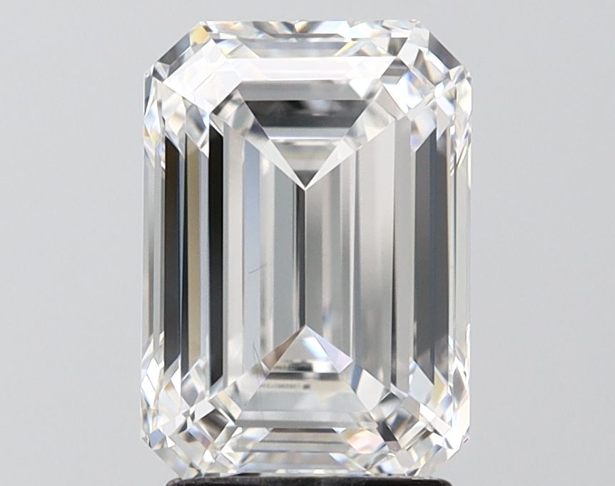 3.04 ct. emerald Lab Grown Diamond front image