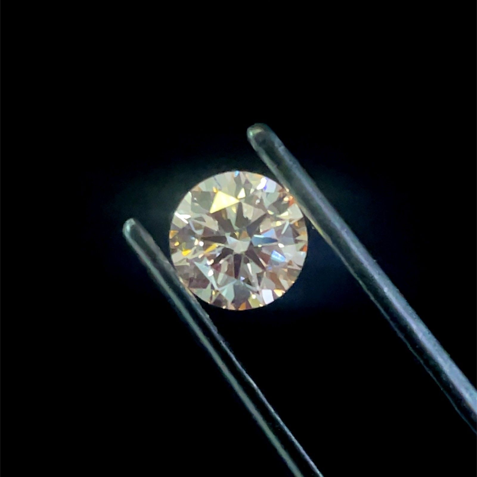 1.03 ct Round diamond