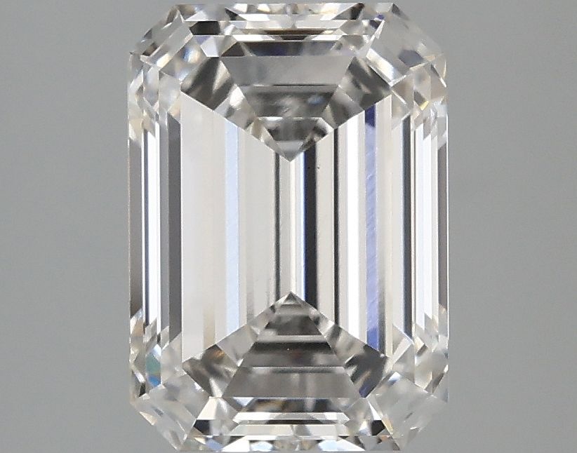 2.57 ct Emerald diamond