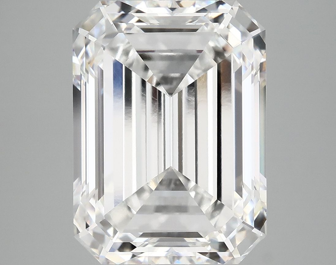 7.30 ct. emerald Lab Grown Diamond front image