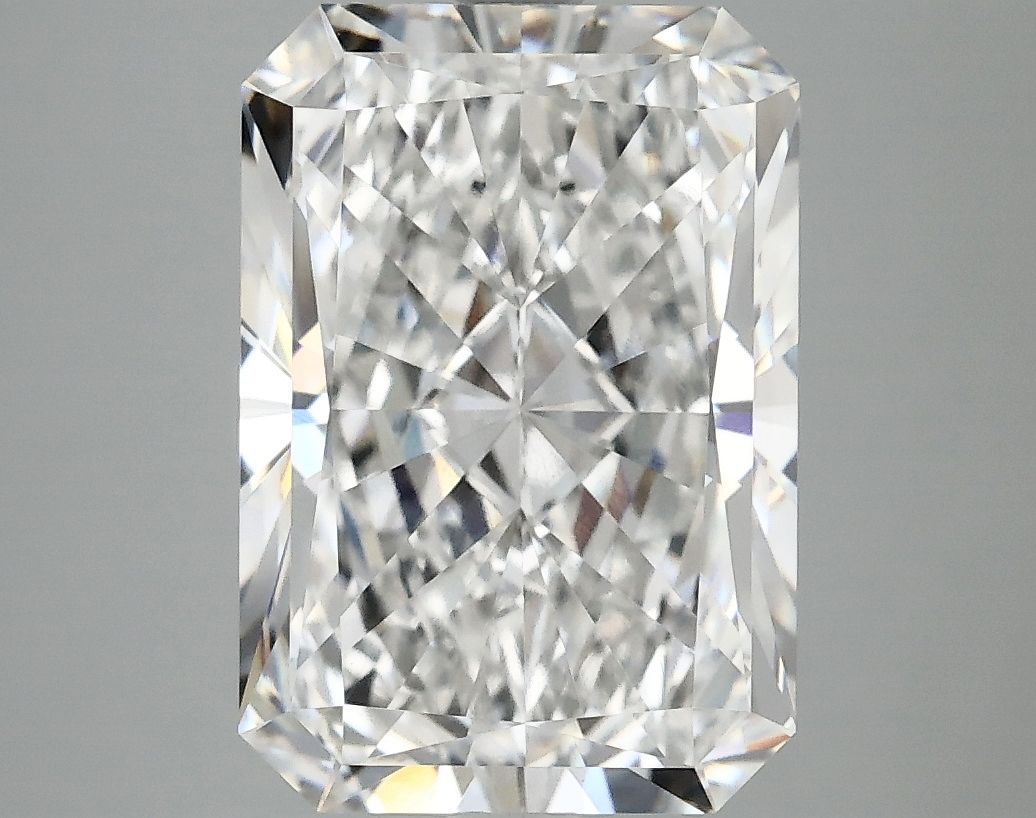 4.76 ct. radiant Lab Grown Diamond front image
