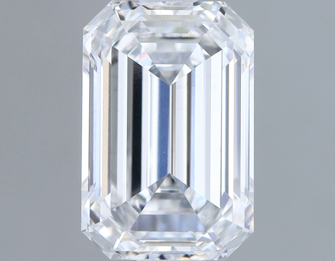 1.08 ct. emerald Lab Grown Diamond front image