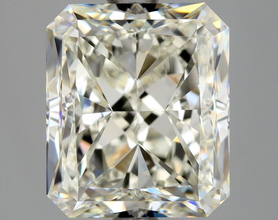 3.01ct Radiant diamond