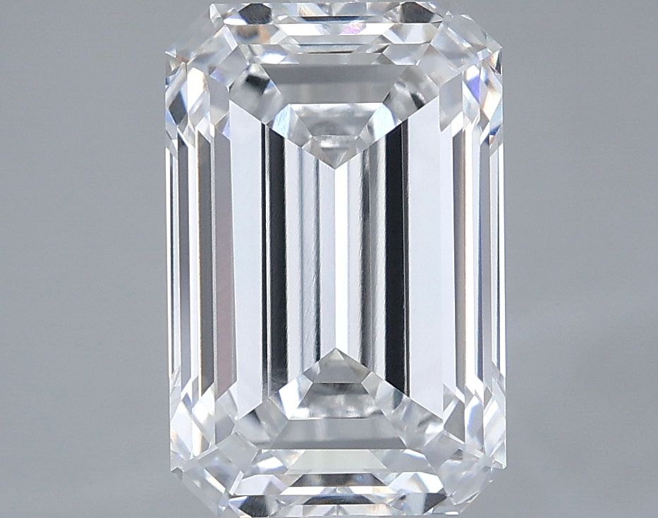 4.07 ct. emerald Lab Grown Diamond front image