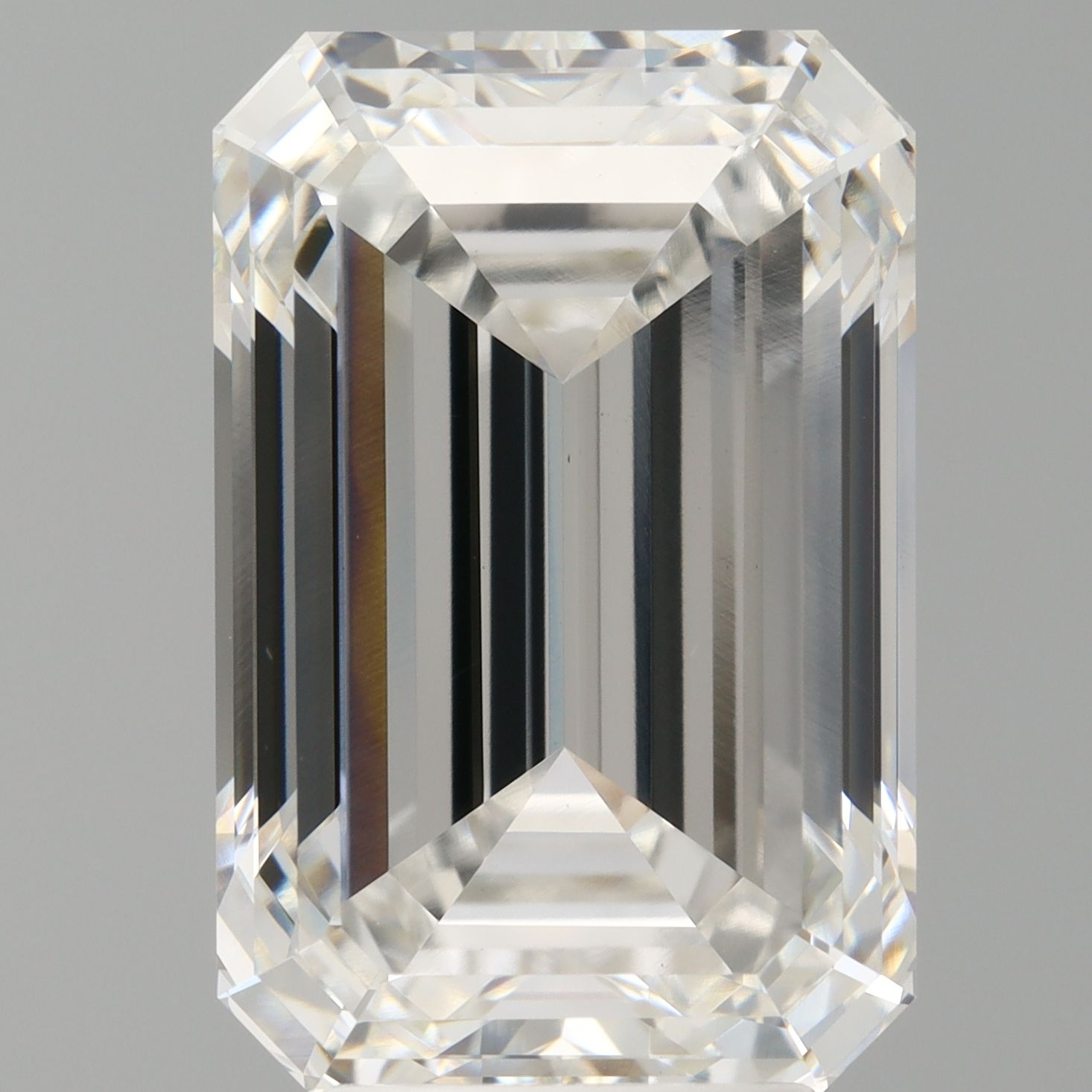 5.99 ct. emerald Lab Grown Diamond front image