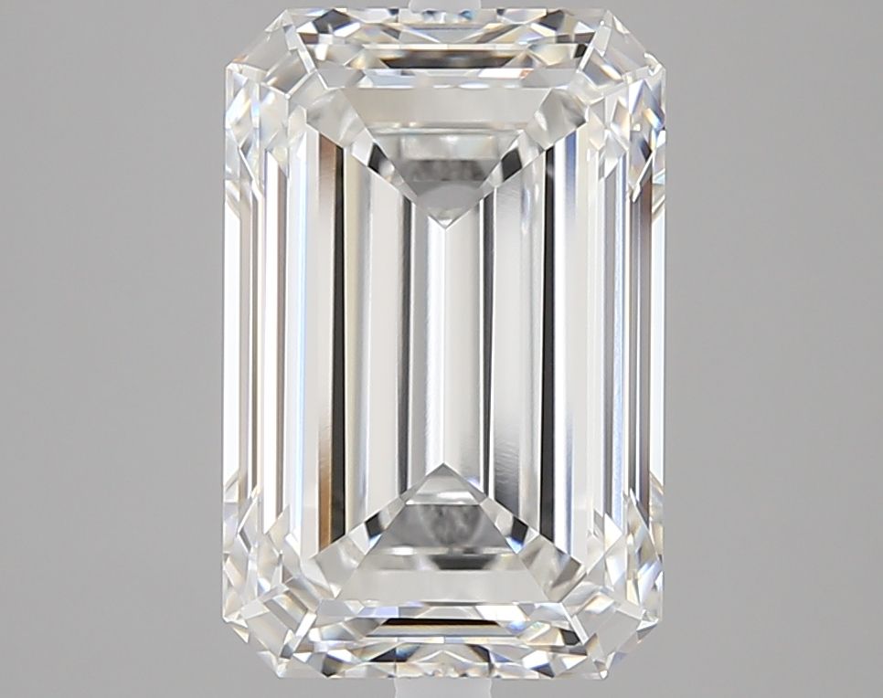 5.53 ct. emerald Lab Grown Diamond front image