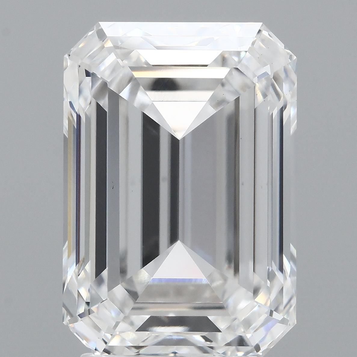 4.01ct Emerald diamond