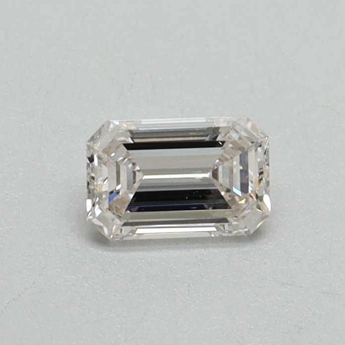 0.31 ct Emerald diamond