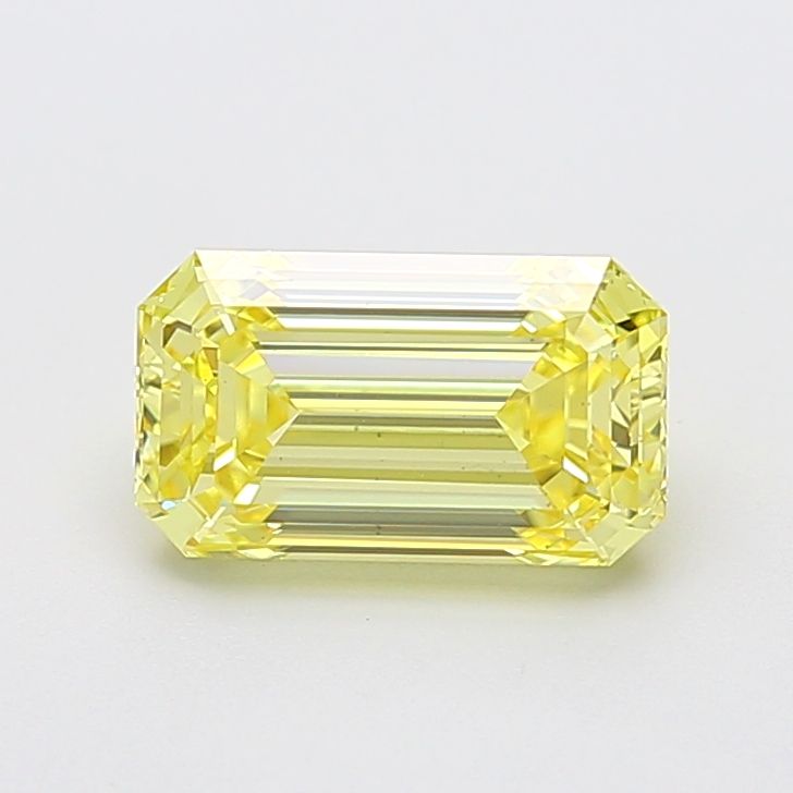2.81 ct Emerald diamond