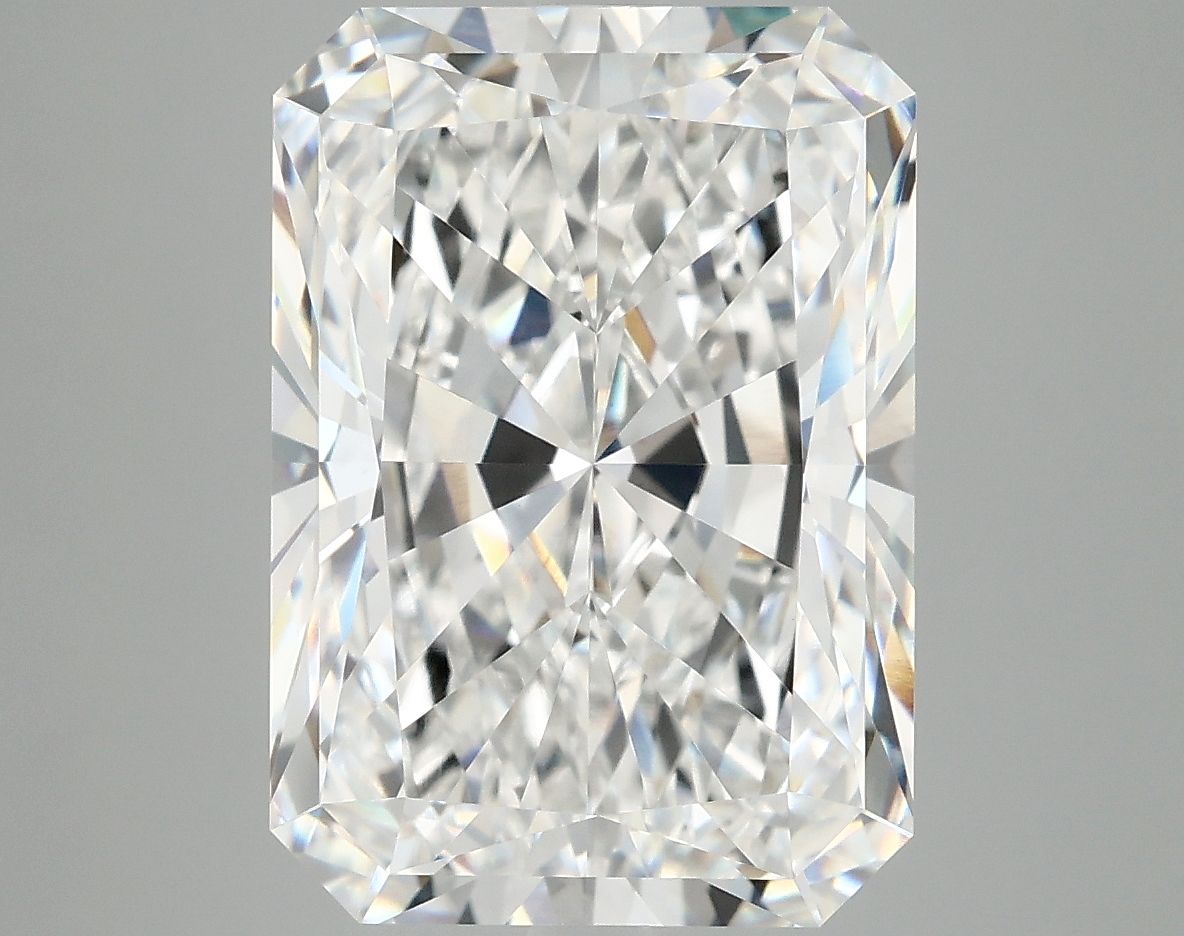 7.81 ct. radiant Lab Grown Diamond front image
